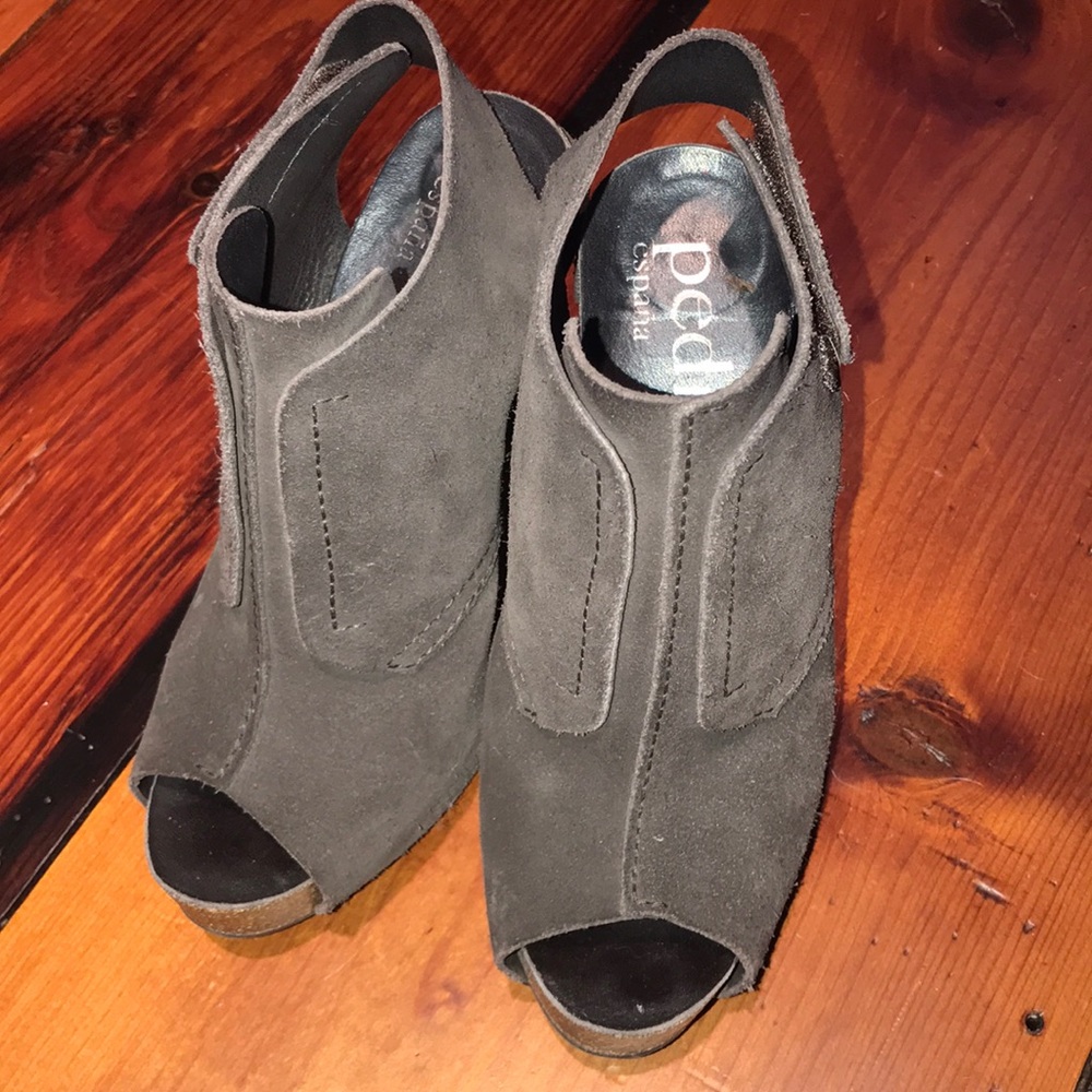 Pedro Garcia brown suede booties sz 37
